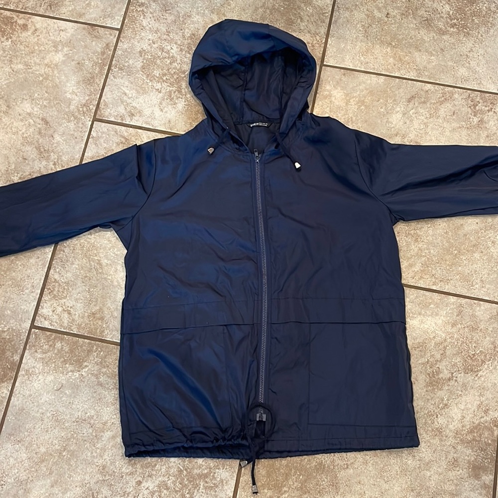 Lightweight zip up windbreaker jacket